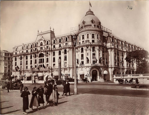 L’hôtel Negresco, Nice. Cliché Louis Gilletta, vers 1935. Nice, bibliothèque de Cessole, fonds Gilletta