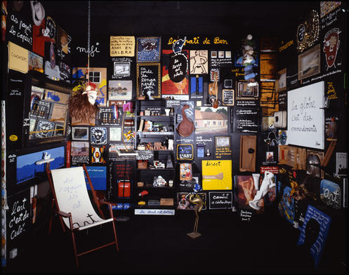 Cambra de Ben (Titre attribué : Le Musée de Ben), Ben, 1990 - 1999  MAMAC © ADAGP, Paris 2015. Photographie, M. Anssens.