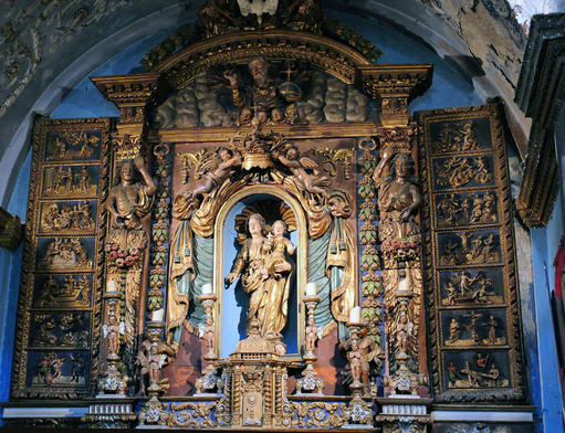 Retable du rosaire en bois sculpté, XVIIe siècle, chapelle de Gubernatis, ND de L’Assomption à Saint-Martin-Vésubie © Mairie Saint Martin Vésubie